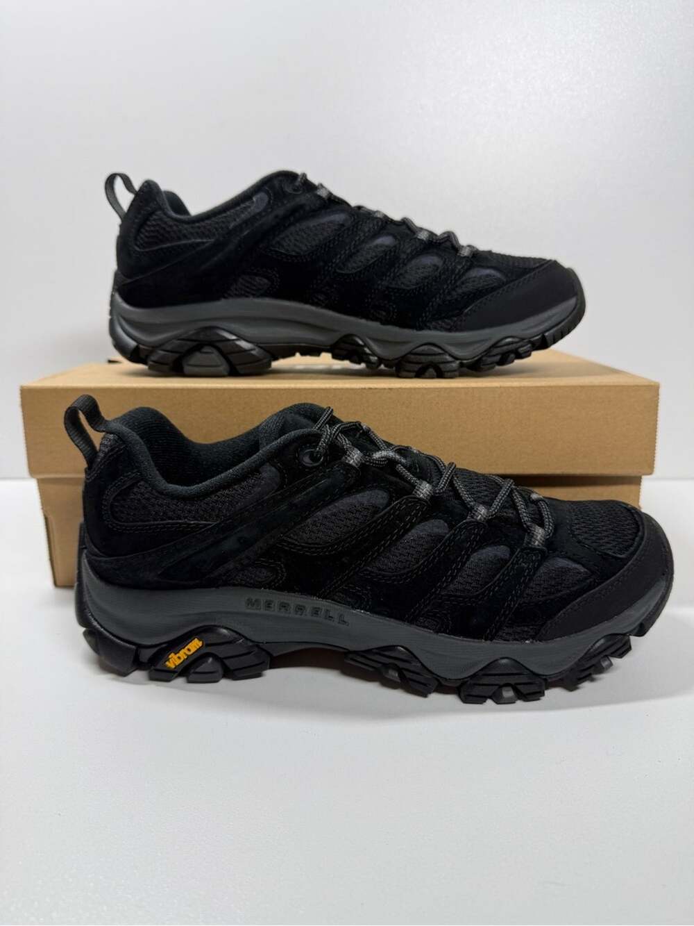 NIB • Men's Merrell Black Night Moab 3 Size: 9